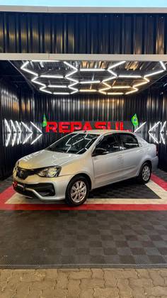 TOYOTA ETIOS 1.5 X PLUS SEDAN 16V FLEX 4P AUTOMÁTICO
